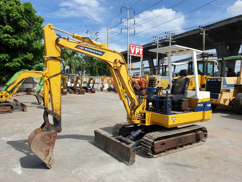 รถขุด Komatsu PC20-6