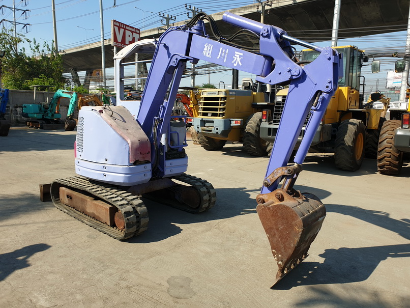 รถแม็คโครเล็ก Komatsu PC28UU-2E