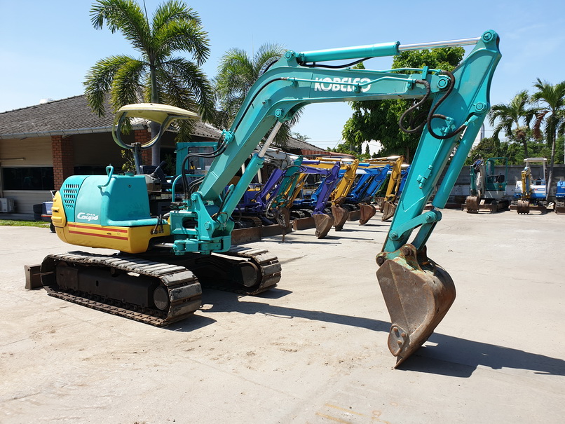 รถแม็คโคร Kobelco SK045-2